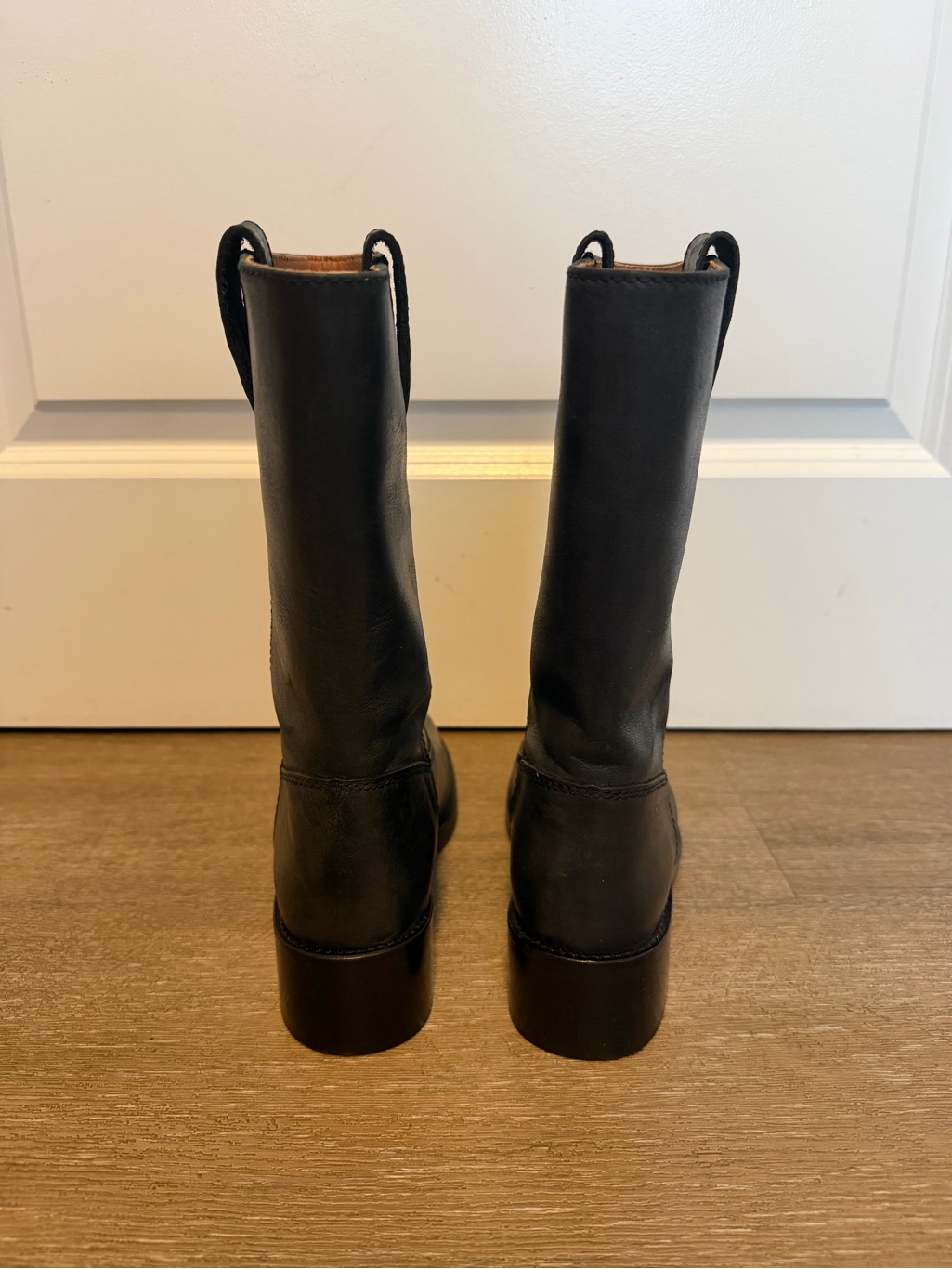 Dico Julia Gaucho Boot In Charcoal Black Escovado Leather — image 5 of 7
